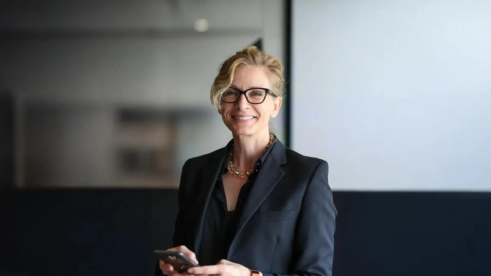 Dr. Louise Lambert